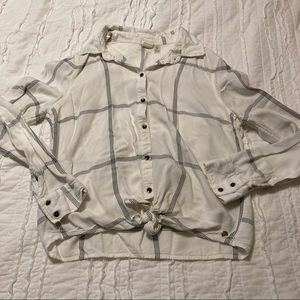 3/$20✨Roxy Button Down Tie Shirt